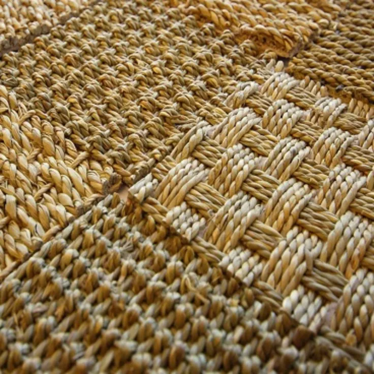 Carpet underlay for natural fibers