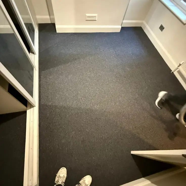 modern design wall to wall carpet Dubai
