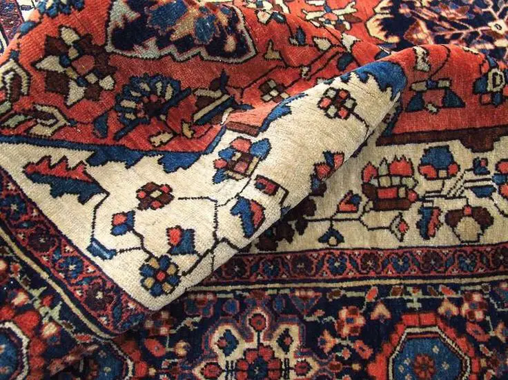 Antique Persian carpets Dubai